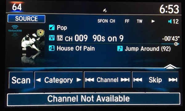 SiriusXM radio dashboard showing ‘No Signal’ or ‘Channel Not Available’ error in car