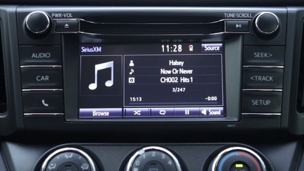 SiriusXM radio playing clearly on car dashboard